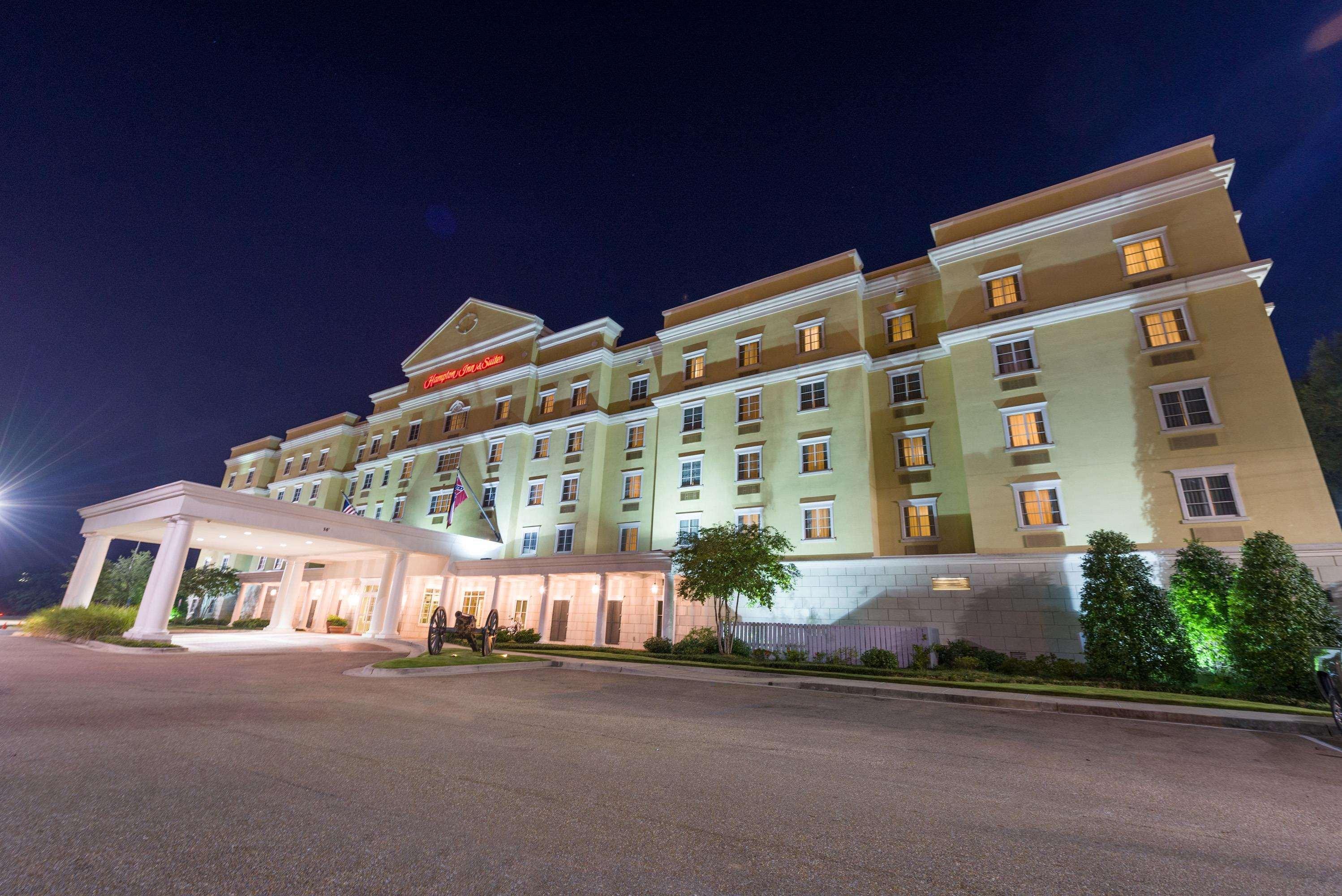 Hotel Hampton & - 3*